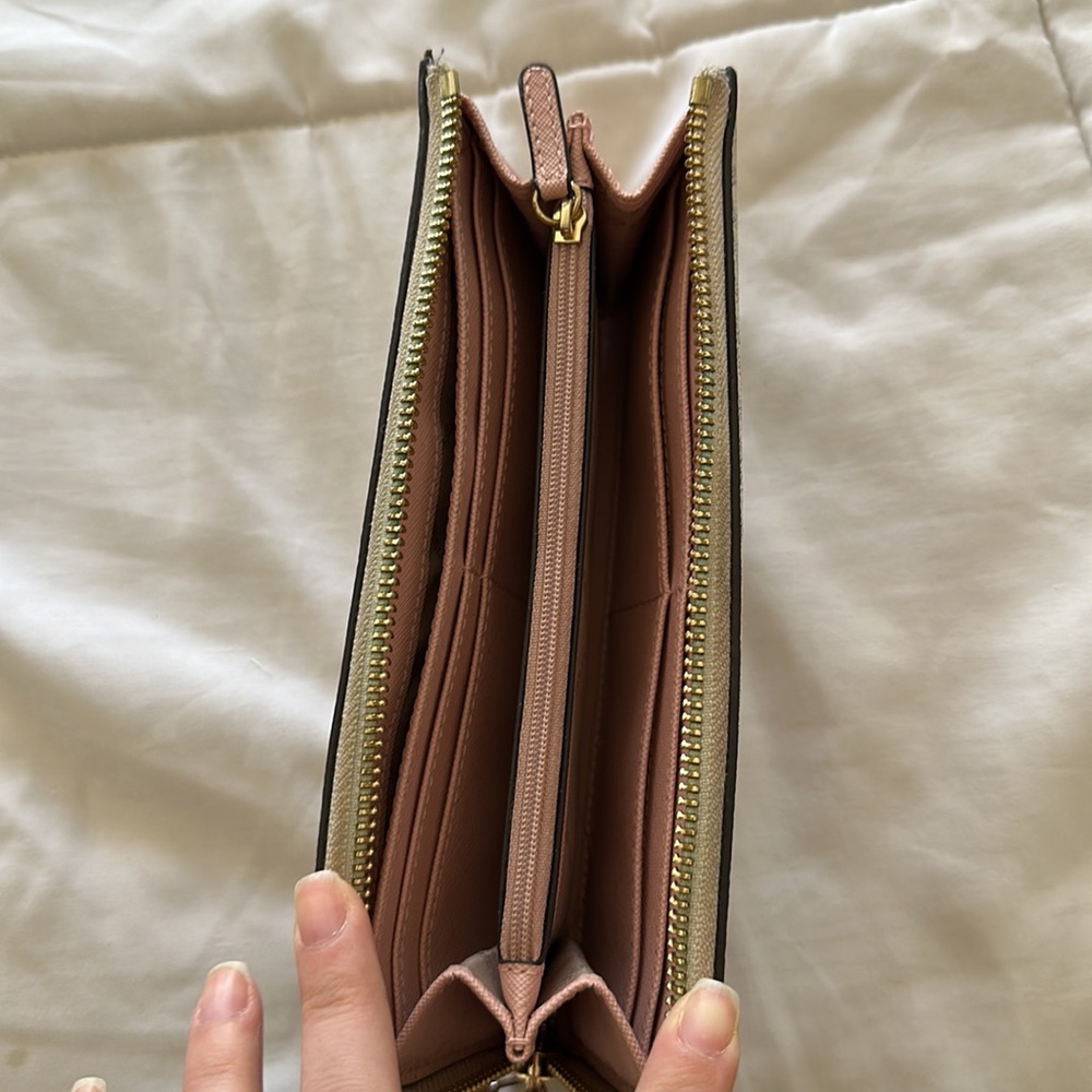 Michael Kors Pattern Wallet - Picture 8 of 11